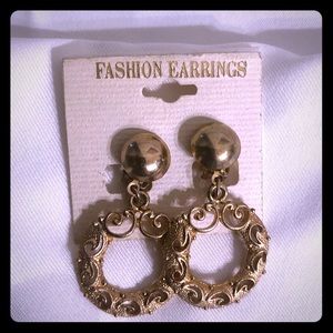 Fashions Earrings